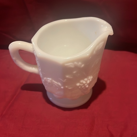 11 Piece Vintage Tea Set with sugar dish, creamer - Picture 5 of 15